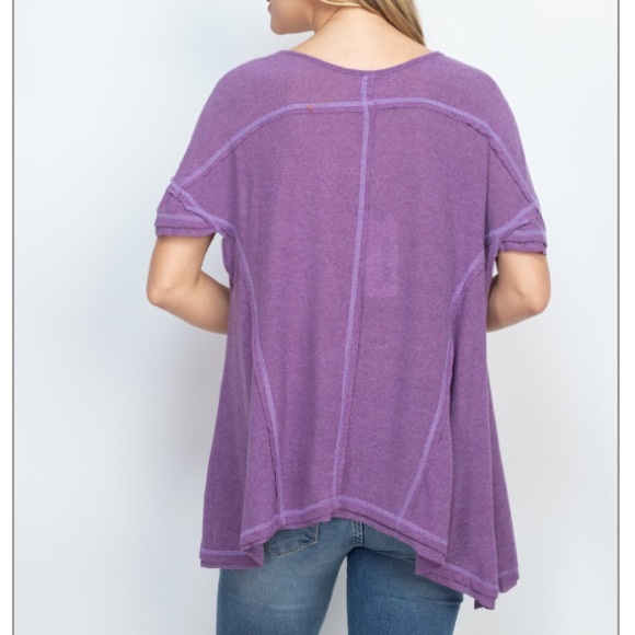 Lilac purple inside-out seam curved hem loose top. - Picture 12 of 16